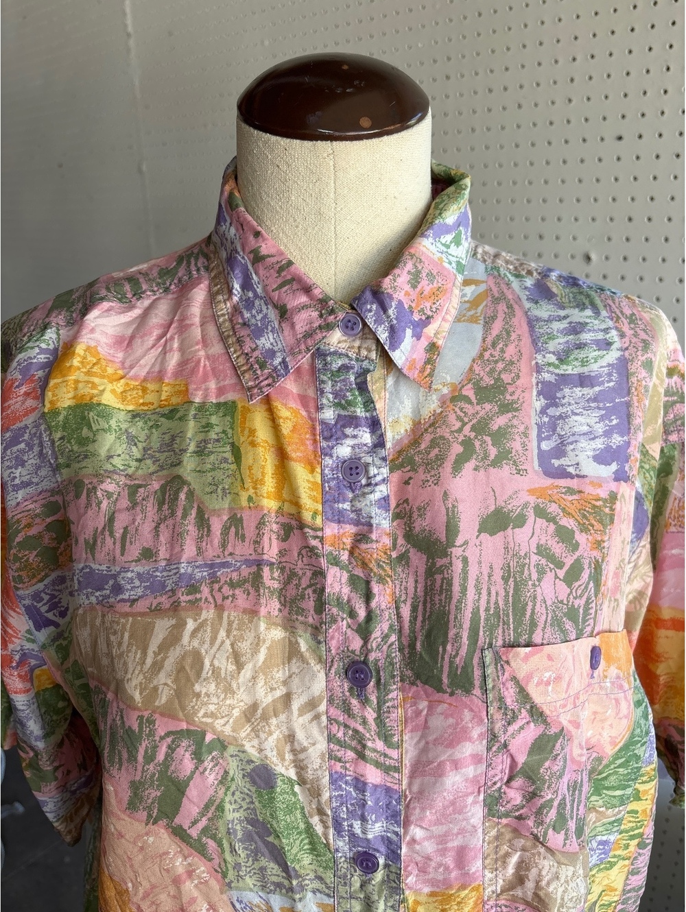 H Arnold Women's Large Silk Short Sleeve Button-Up Shirt with Abstract Multicolr
